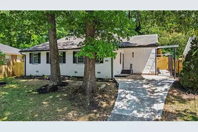 2828 Cloverhurst Drive, East Point, GA 30344 - Photo 2