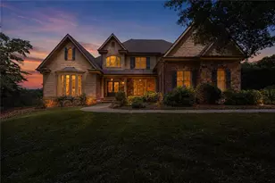 6077 Green Tree Ln, Gainesville, GA 30506 - Photo 4