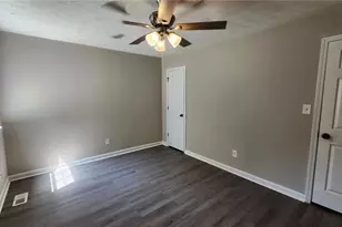 3724 Spring Garden Ln, Lithonia, GA 30038 - Photo 14