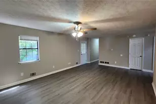 3724 Spring Garden Ln, Lithonia, GA 30038 - Photo 6