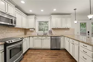 2665 Hawthorne Dr NE, Atlanta, GA 30345 - Photo 10