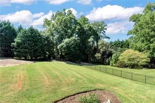 2559 Sagebrush Trail, Buford, GA 30519 - Photo 8