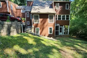 258 Kenilworth Cir, Stone Mountain, GA 30083 - Photo 4