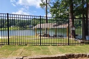 258 Kenilworth Cir, Stone Mountain, GA 30083 - Photo 28
