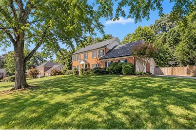 1820 N Chestnut Grove Drive, Marietta, GA 30066 - Photo 2