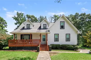 8922 Western Pines Dr, Douglasville, GA 30134 - Photo 2