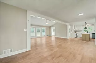 8986 Mandarin Dr, Jonesboro, GA 30236 - Photo 8