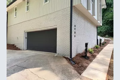 8986 Mandarin Drive, Jonesboro, GA 30236 - Photo 4