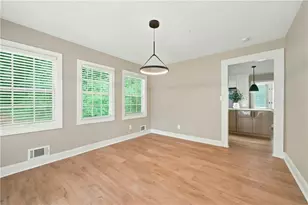 8986 Mandarin Dr, Jonesboro, GA 30236 - Photo 10
