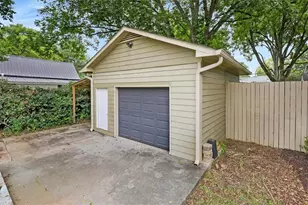 303 S Main St, Adairsville, GA 30103 - Photo 4