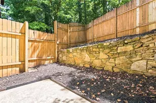 6304 Park Ave, Sandy Springs, GA 30342 - Photo 16