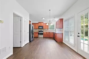 3926 Walnut Grove Way, Gainesville, GA 30506 - Photo 8