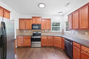 3926 Walnut Grove Way, Gainesville, GA 30506 - Photo 10