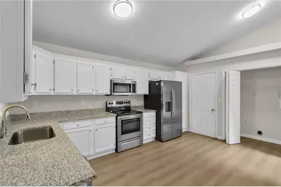 713 Stonebridge Way, Lithonia, GA 30058 - Photo 12