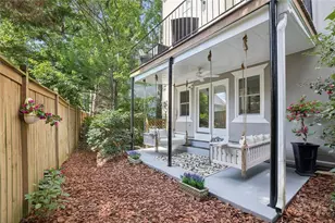 13 Sycamore Station, Decatur, GA 30030 - Photo 2