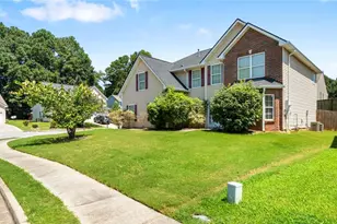 4124 Alveston Dr, Atlanta, GA 30349 - Photo 2