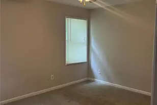 2136 Wellington Cir, Lithonia, GA 30058 - Photo 12