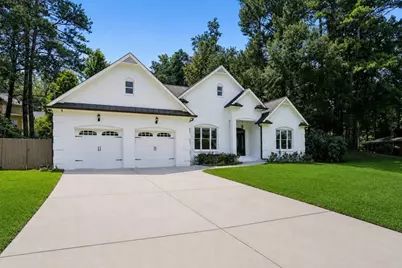 1425 Pineway Drive NE, Atlanta, GA 30329 - Photo 1