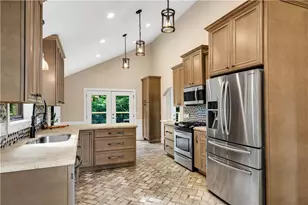 2404 Stockton Pl, Marietta, GA 30066 - Photo 10