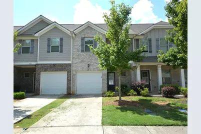 1955 Old Dogwood, Jonesboro, GA 30238 - Photo 2