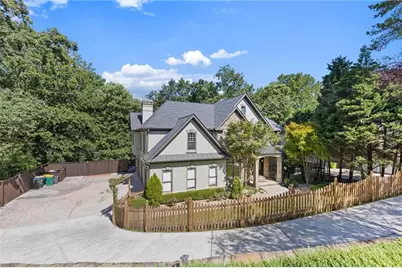 8430 Valemont Drive, Sandy Springs, GA 30350 - Photo 2