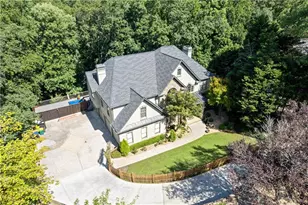 8430 Valemont Dr, Sandy Springs, GA 30350 - Photo 6