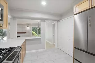 5400 Roswell Rd, Sandy Springs, GA 30342 - Photo 8