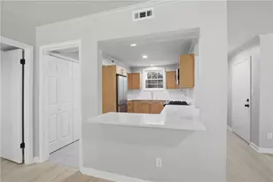 5400 Roswell Rd, Sandy Springs, GA 30342 - Photo 6
