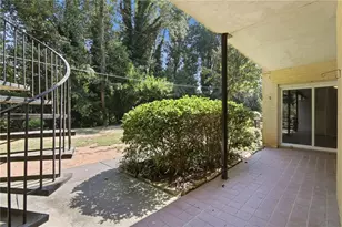 5400 Roswell Rd, Sandy Springs, GA 30342 - Photo 16