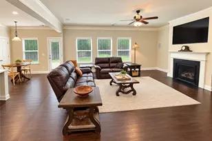 5910 Crescent Landing Dr, Cumming, GA 30028 - Photo 16