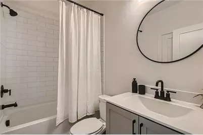180 Chestnut Circle, Atlanta, GA 30342 - Photo 10