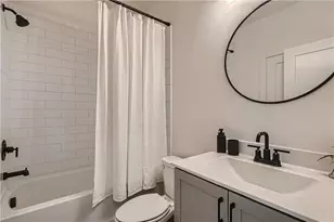 180 Chestnut Cir, Atlanta, GA 30342 - Photo 10