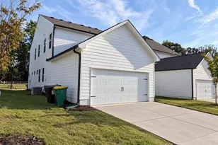 3054 Vinca Dr, Buford, GA 30519 - Photo 4