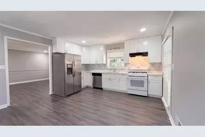 368 Nottingham Way SW, Marietta, GA 30064 - Photo 2