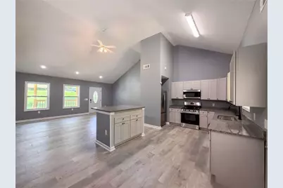 201 Deerfield Lane, Carrollton, GA 30116 - Photo 2
