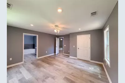 201 Deerfield Lane, Carrollton, GA 30116 - Photo 4