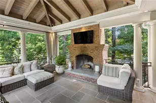 3085 Slaton Dr, Atlanta, GA 30305 - Photo 34