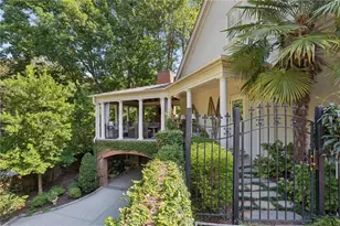 3085 Slaton Dr, Atlanta, GA 30305 - Photo 38