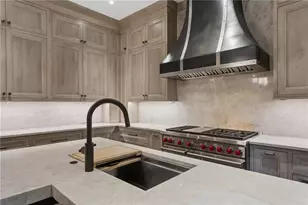 3085 Slaton Dr, Atlanta, GA 30305 - Photo 18