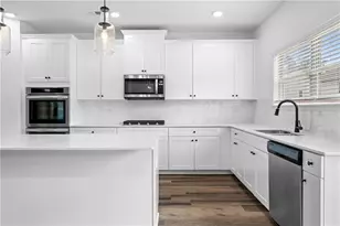 5673 Wyncreek Circle SW, Atlanta, GA 30331 - Photo 10