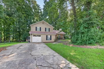 4971 Sugar Creek Drive, Sugar Hill, GA 30518 - Photo 2