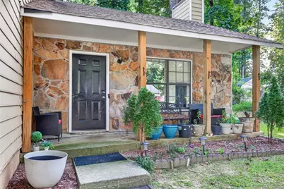 4971 Sugar Creek Drive, Sugar Hill, GA 30518 - Photo 4