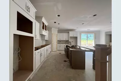 5667 Evelyn Lane, Flowery Branch, GA 30542 - Photo 8