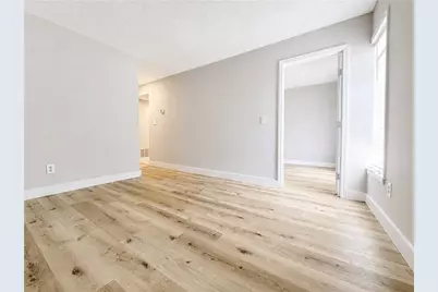 1809 Ashborough Cir SE #C, Marietta, GA 30067 - Photo 2
