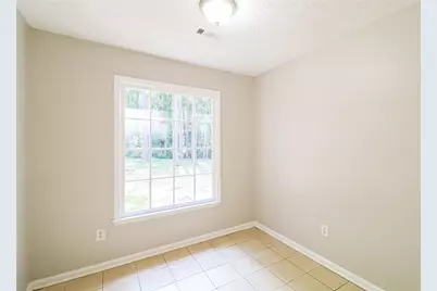 8605 Collins Drive, Jonesboro, GA 30236 - Photo 14