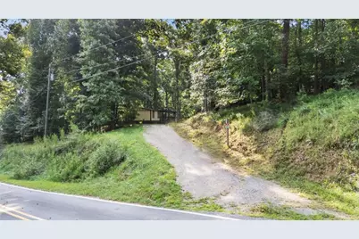 3068 Pierce Road, Gainesville, GA 30507 - Photo 4
