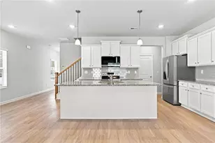 387 Lanier Cir, Woodstock, GA 30189 - Photo 8