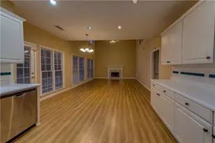 1429 Oglethorpe Dr, Suwanee, GA 30024 - Photo 10