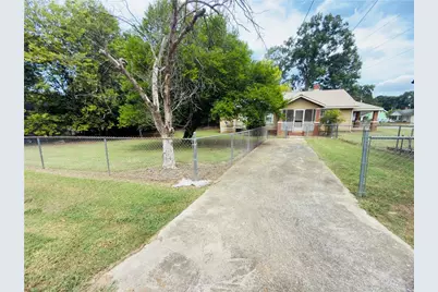 1116 Brooks Street, Cedartown, GA 30125 - Photo 2