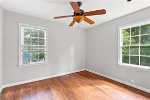 1576 Wellswood Dr SE, Atlanta, GA 30315 - Photo 12